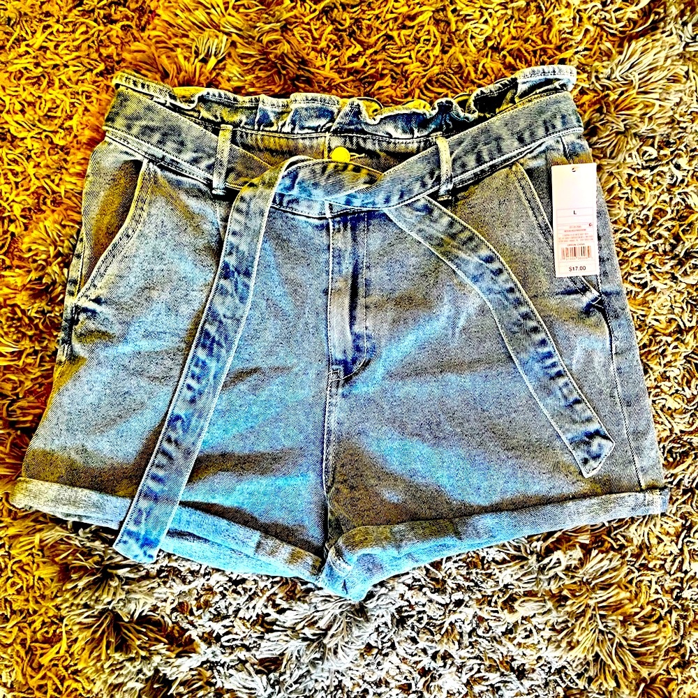 NWT high wasted shorts